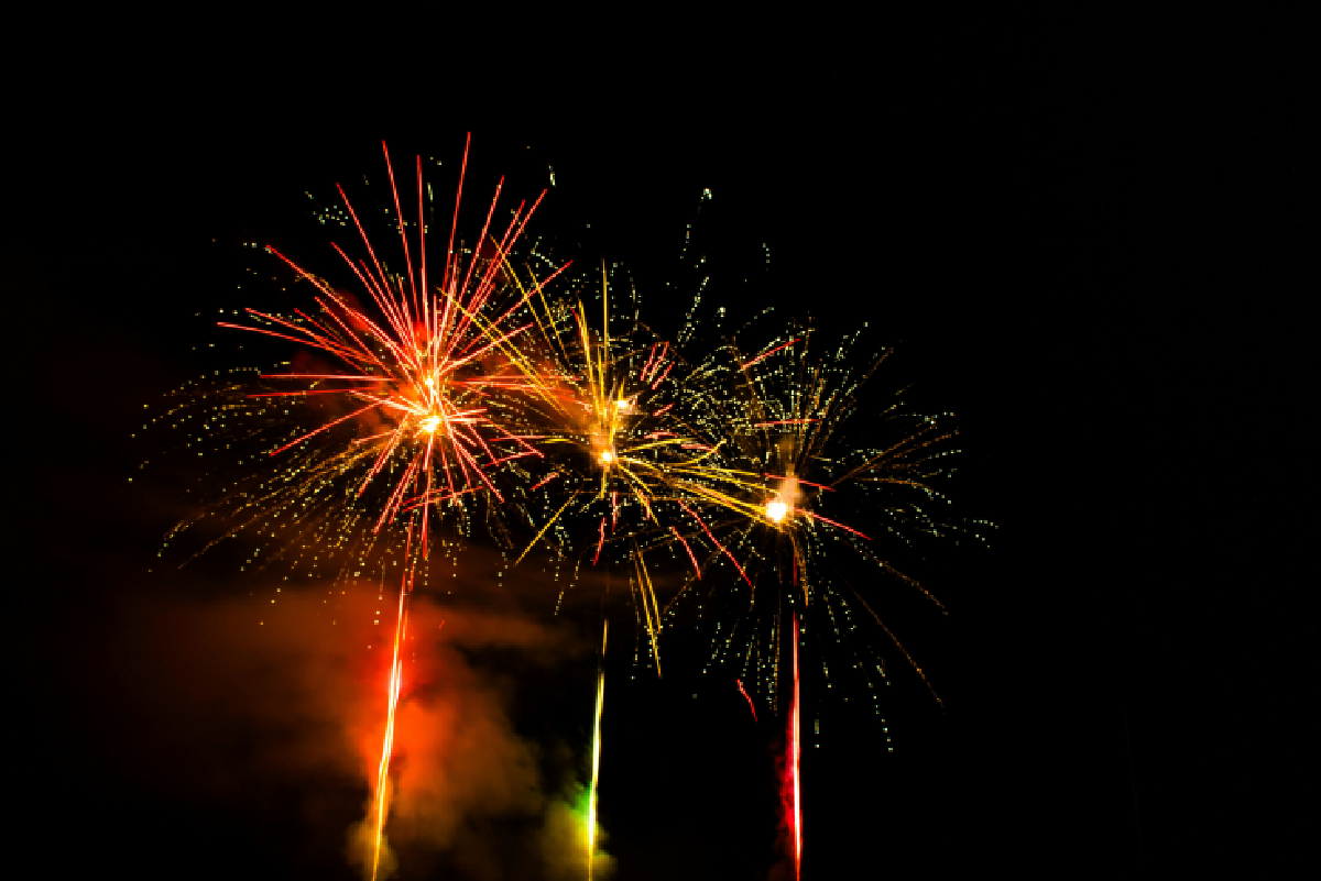 Fajerwerki i gry na Sylwestra - jak fajnie spędzić ostatnią noc w roku?